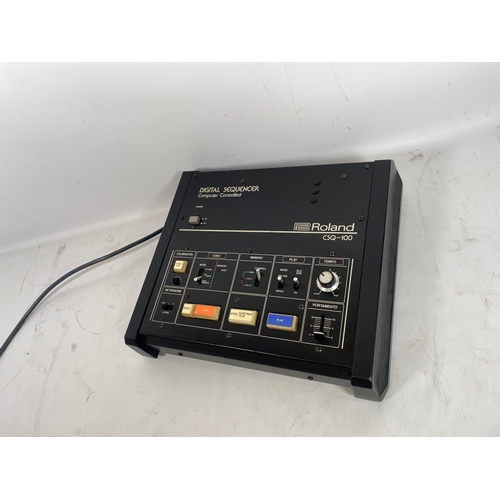 104 - Roland CSQ-100 Digital Sequencer