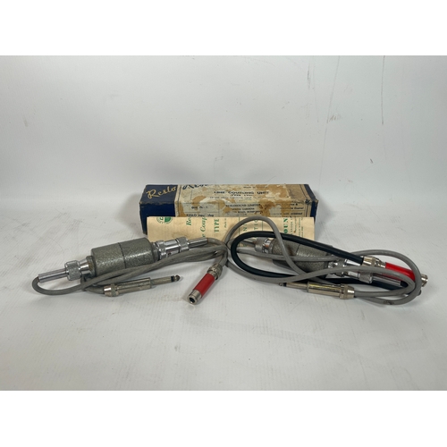 67 - Reslo Line coupling unit x2

Two vintage Reslo line coupling units, one with its original box and in... 