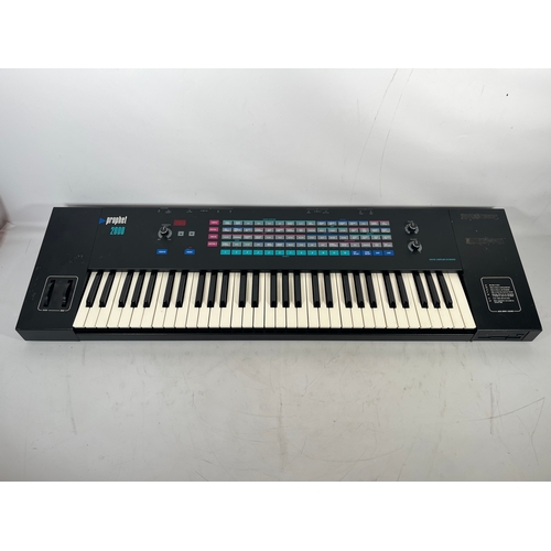 125 - Sequential Prophet 2000 8-voice Polyphonic Synthesizer and Sampling Keyboard