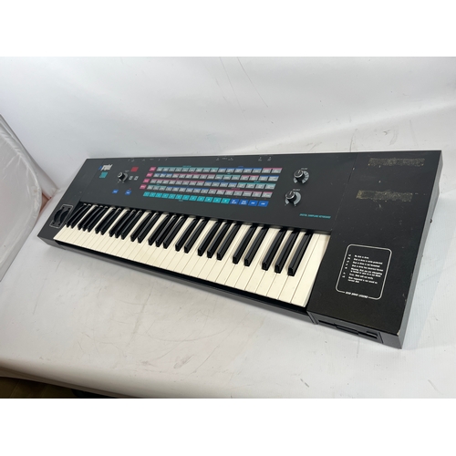 125 - Sequential Prophet 2000 8-voice Polyphonic Synthesizer and Sampling Keyboard