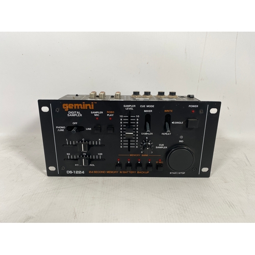 88 - Gemini 12 bit Mini Rack Digital Sampler

Great for that gritty 12 bit lo-fi sound like some of the e... 