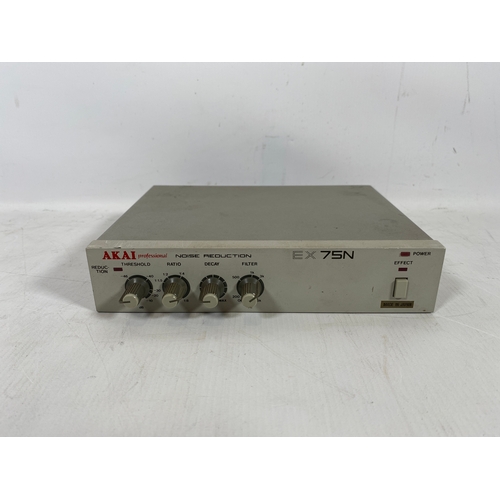 26 - Akai EX75N Noise Reduction