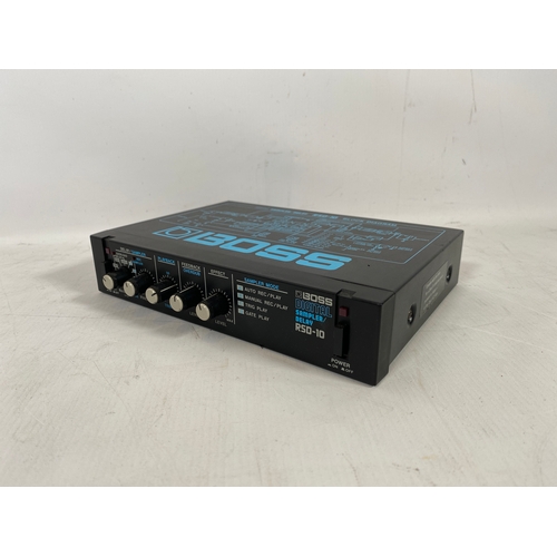 27 - Boss RSD-10 Digital Sampler/Delay