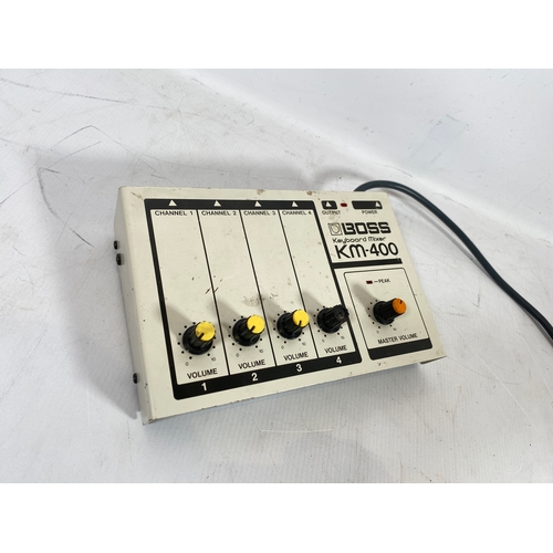 51 - Boss KM-400 keyboard Mixer