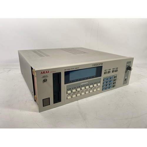 94 - Akai S1000PB Digital Sampler