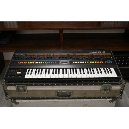 141 - Roland Jupiter-8 Polyphonic analogue synthesizer with Kenton Midi, Early 1980s

This beast has some ... 