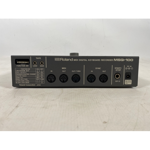 120 - Roland MSQ-100 digital keyboard recorder