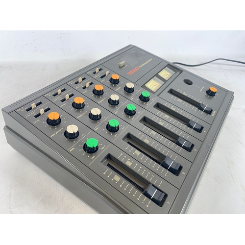 42 - Teac M-09 Audio mixer