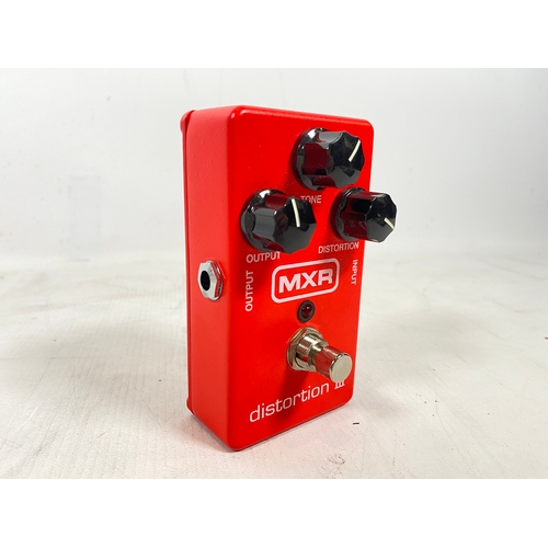 5 - MXR Distortion III M-115