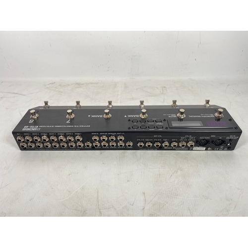 11 - Roland ES-8 Effects Switching System