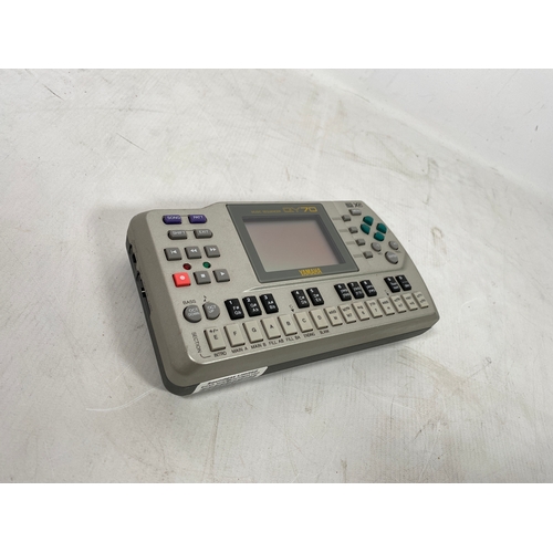 107 - Yamaha QY70 Sequencer