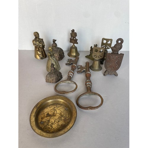 119 - A quantity of brass items including keys and bells