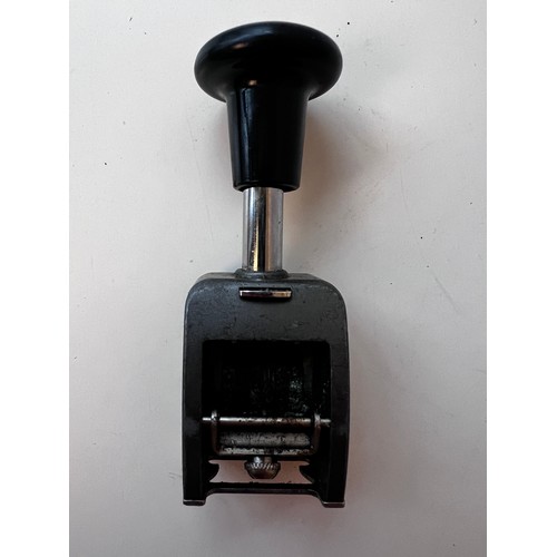 119 - GPO 32 Vintage Numbering Date Stamp machine. with wooden box (not original).