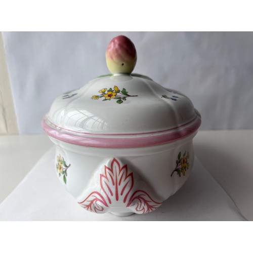 112 - Oval ceramic tureen with lid - Spode Marlborough Sprays 32 x 20 cms high to top of lid