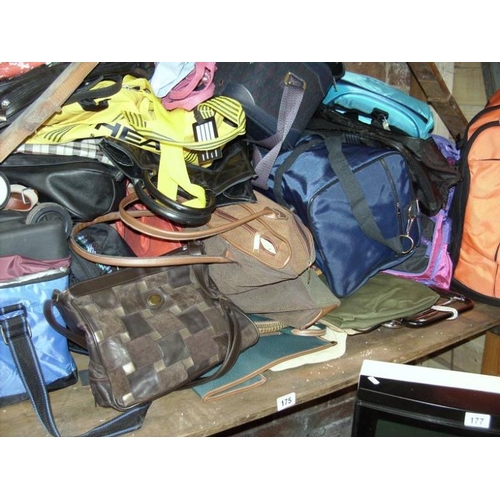 175 - A large quantity of good bags and hand bags