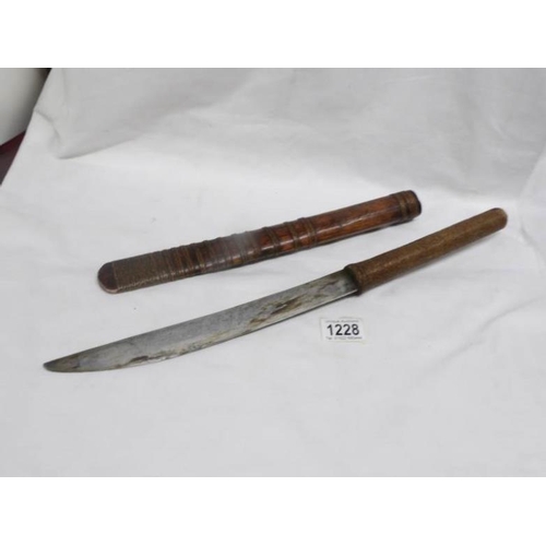 1228 - A 19th century Burmese Dha dagger/short sword