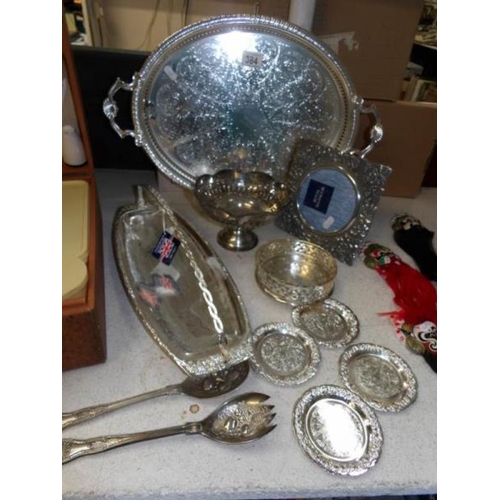 384 - A mixed lot of silver plate including tray and photo frame