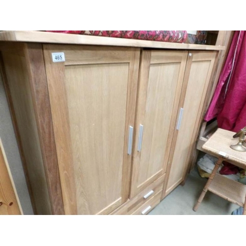 465 - A modern 3 door cabinet