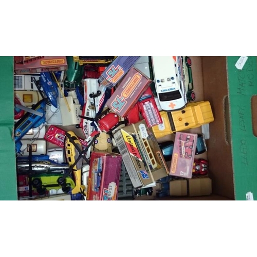 195 - 2 boxes of Matchbox models