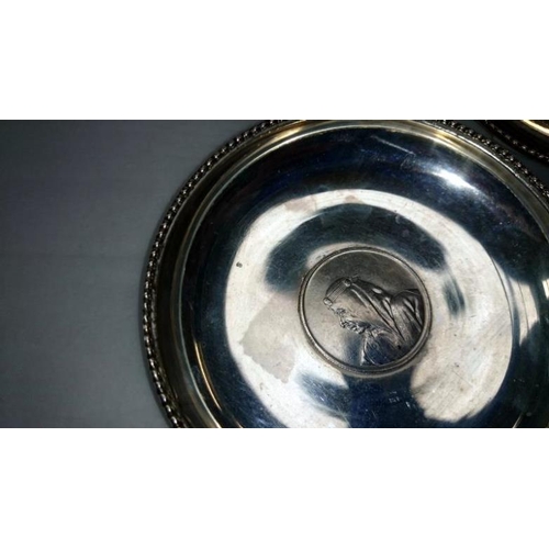 5 - 4 white metal pin dishes