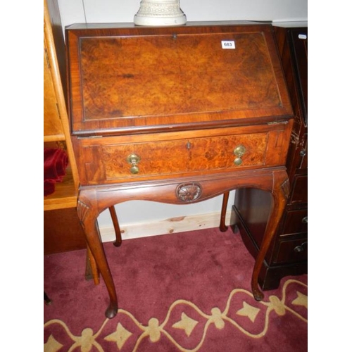 683 - A Queen Anne style desk