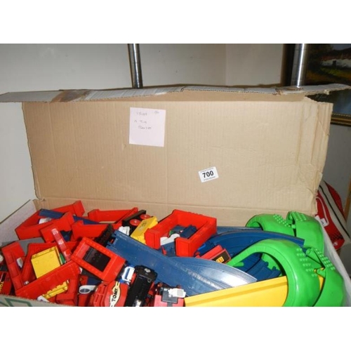 700 - A box containing train set