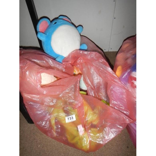 733 - A bag of Pokemon toys