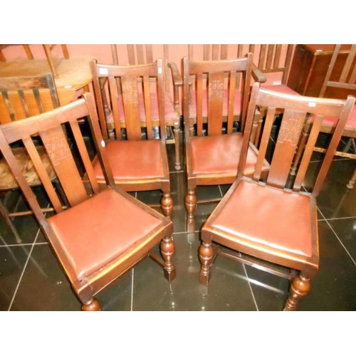 1338 - A set of 4 chairs