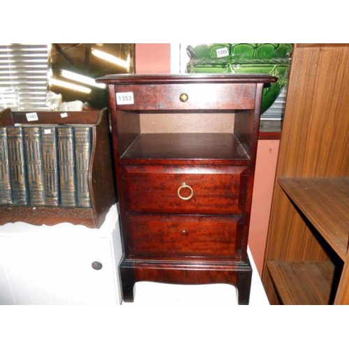 1353 - A mahogany bedside cabinet