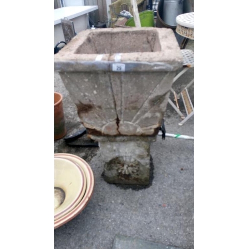 29 - A garden pedestal urn