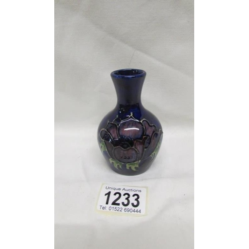 Lot 1233      