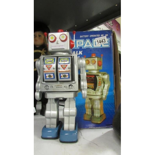 1443 - A boxed 1970's tinplate battery space walk man robot