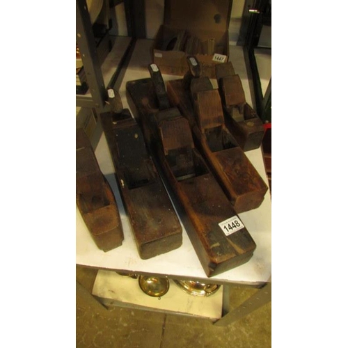 1448 - 5 vintage wood working planes of various sizes