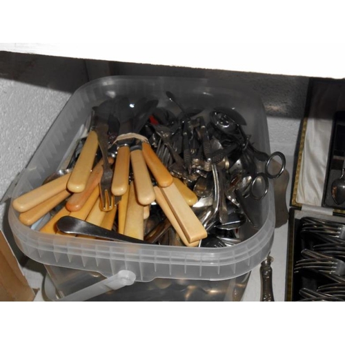 184 - Large quantity of cutlery inc. cased sets