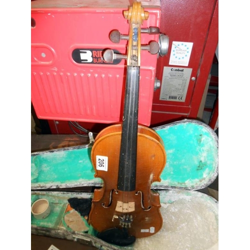 206 - A Lark violin in case