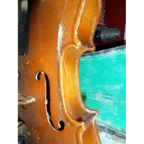 206 - A Lark violin in case