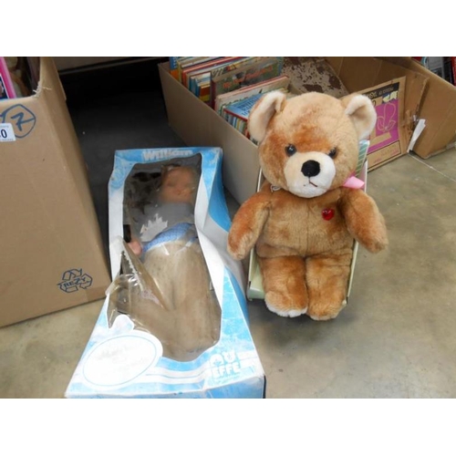 330 - A box of collectors dolls and bears