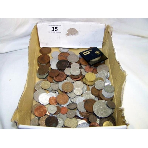 35 - A quantity of English & foreign coins