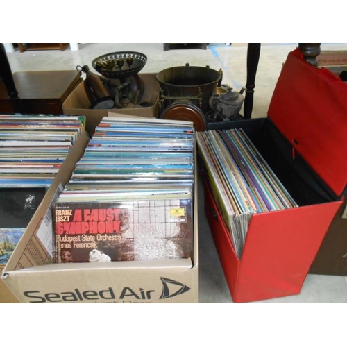 387 - A large collection of classical records