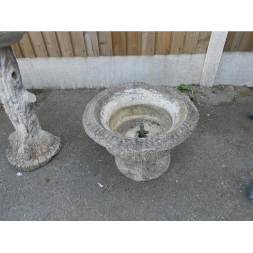 563 - A fountain urn