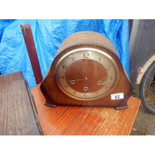 62 - A mantel clock