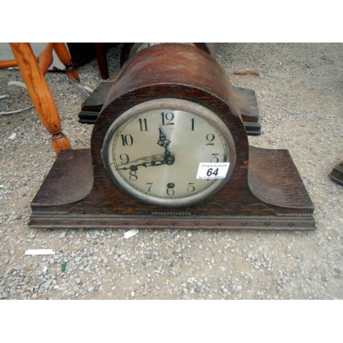 64 - A mantel clock