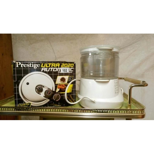 102 - A Prestige Uktra 2020 pressure cooker etc