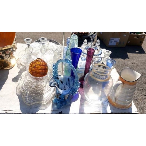 33 - A quantity of glassware including art glass