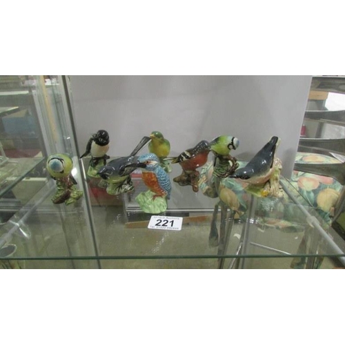 221 - 8 Beswick bird figures