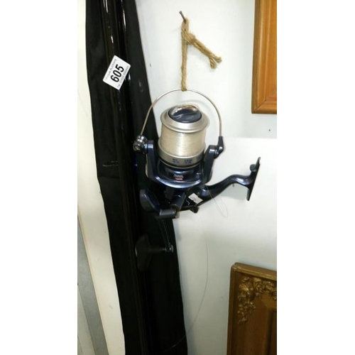 605 - A fishing rod & reel