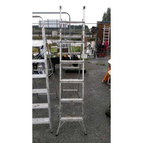 30M - An aluminium step ladder