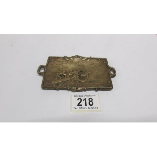 218 - A bronze first world war dish (11cm long) marked 'Un Vrat poilu Notre 75 En Action'