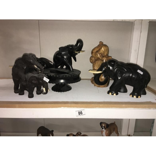 86 - 5 elephant figures