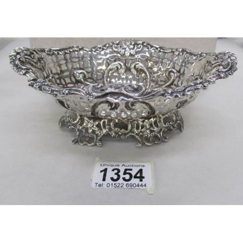 1354 - A silver bon bon dish, HM indistinct, 197 gms